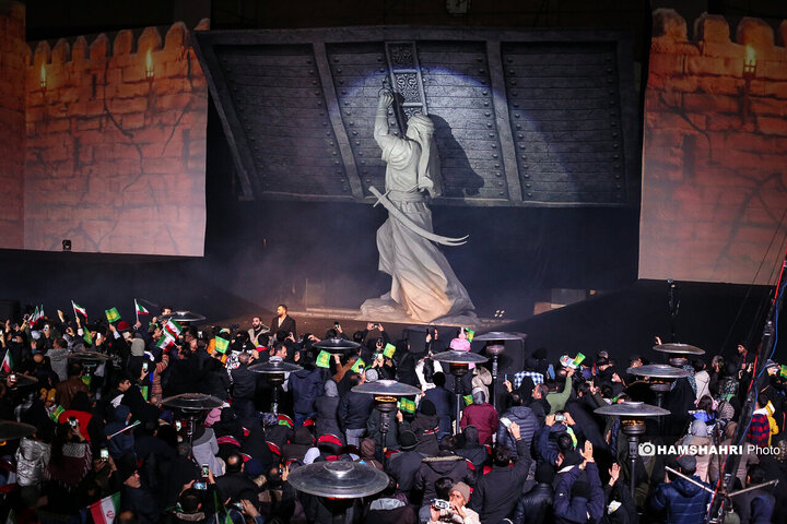 رونمایی از نماد فاتح خیبر در قلب تهران-۳