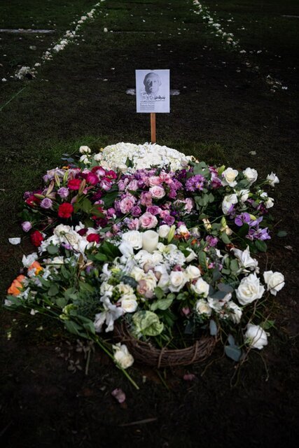 تصاویری تازه از خاکسپاری بهرام بیضایی در سانفرانسیسکو