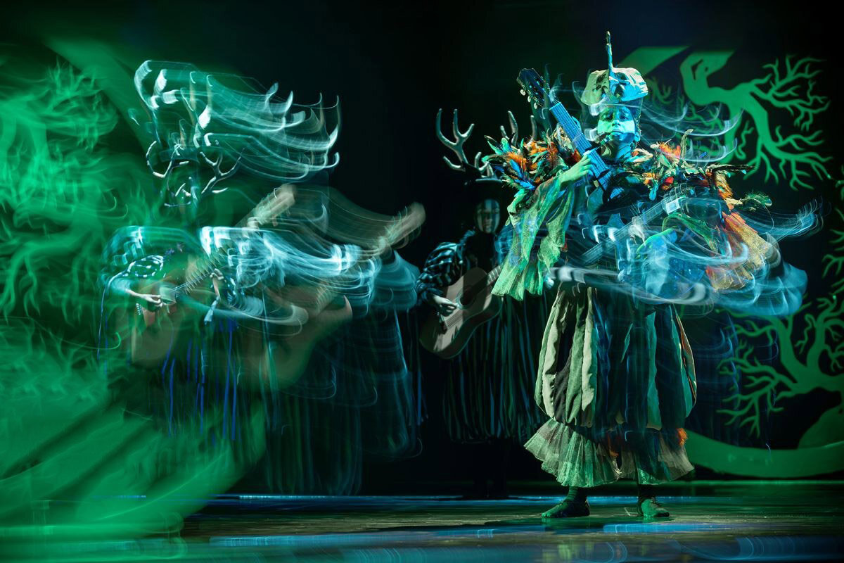 فرهاد آییش، الناز ‌حبیبی و وحید ‌آقاپور همچنان روی صحنه