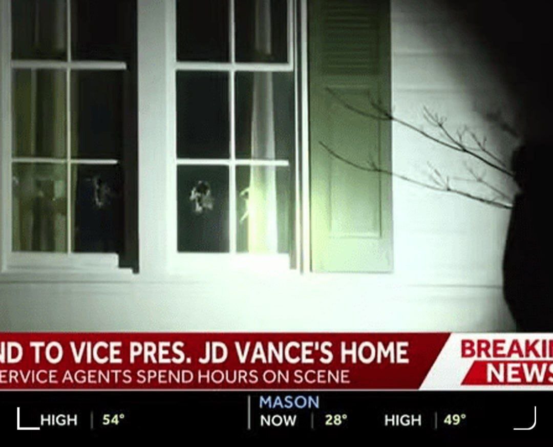 شکستهشدن پنجرههای خانهٔ نفر دوم دولت آمریکا