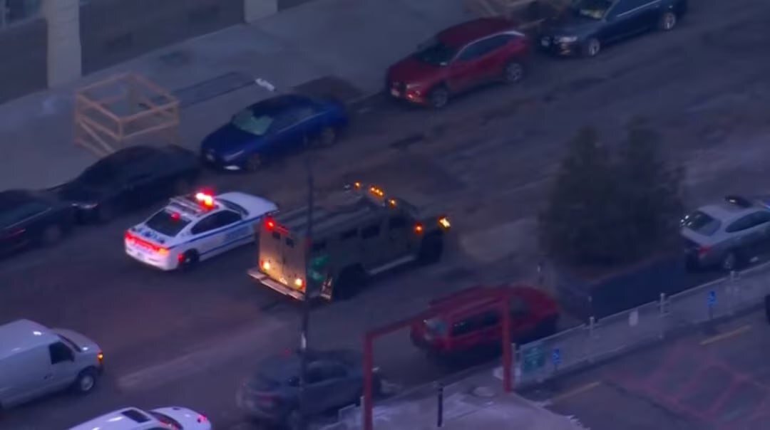 تصاویر جدید از انتقال مادورو و همسرش با دستان بسته  و لباس زندان به دادگاه نیویورک | تصاویر