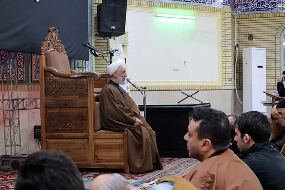 کاظم صدیقی در مراسم اعتکاف | تصاویر