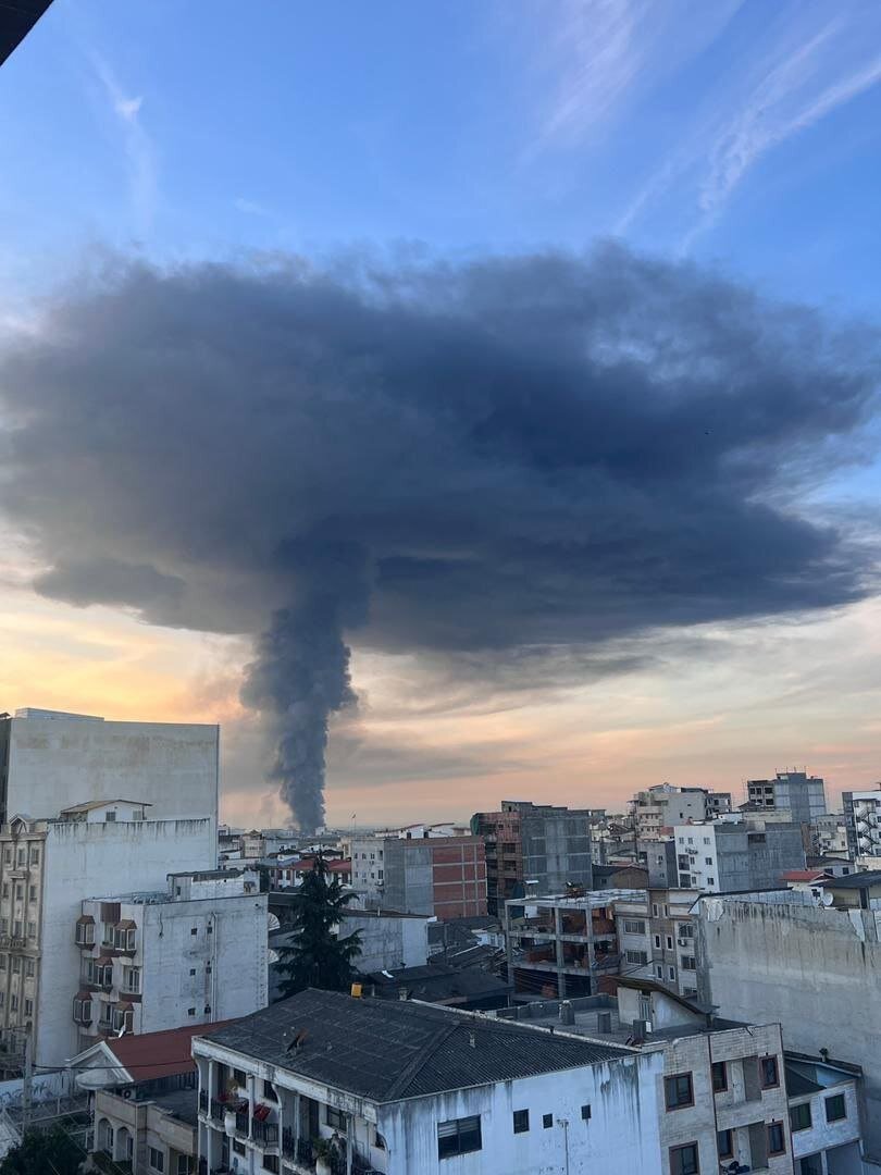 آتش سوزی در کارخانه شرکت کاله + ویدئو | عکس خاص از آسمان آمل پس از این حادثه