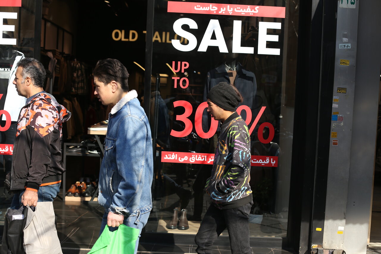 بازارها سرگرم کسب‌وکارند