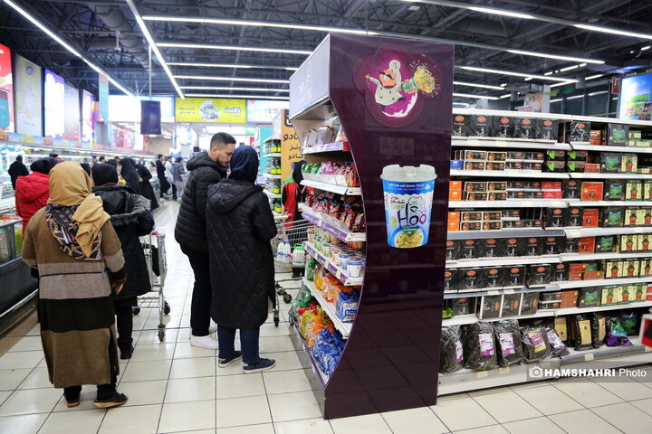 خرید مردم از فروشگاه شهروند