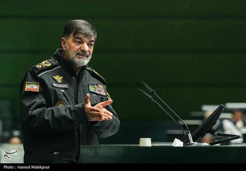 فرمانده ارشد نظامی: دشمن در حسرت پیدا کردن من ماند سردار رادان