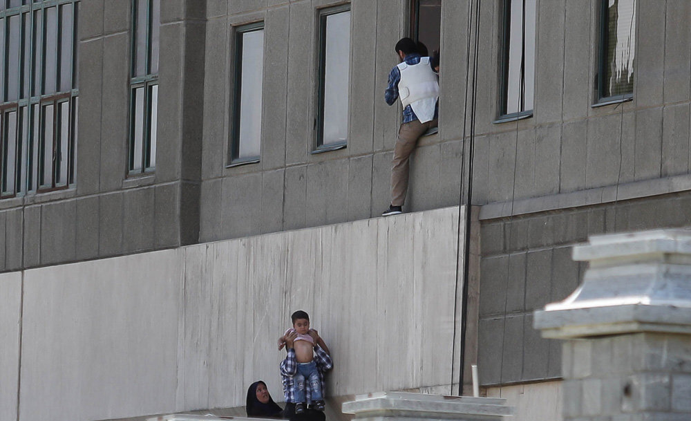 بدرقه باشکوه قهرمانان ایران