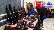 تصاویری از کشف ۲۲۰ قبضه اسلحه جنگی در تبریز | ویدئو