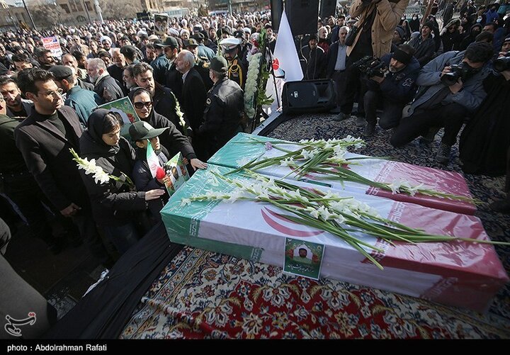 تشییع پیکر دو شهید مدافع امنیت در همدان