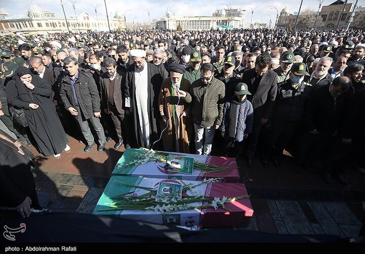 تشییع پیکر دو شهید مدافع امنیت در همدان