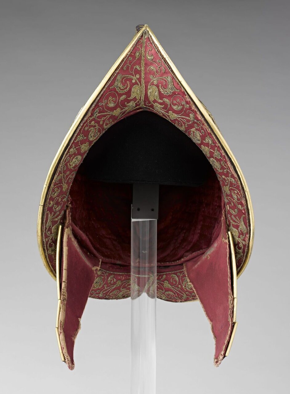 کلاهخود افسانه‌ای؛ شاهکار زرگری رنسانس در موزه لوور | عکس