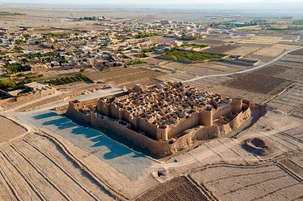 قلعه سریزد؛ تجربهای فراموشنشدنی از صندوق امانت تاریخ و آرامش کویر