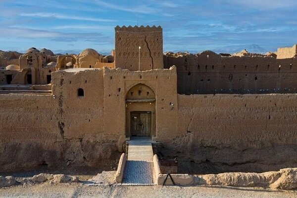 قلعه سریزد؛ تجربهای فراموشنشدنی از صندوق امانت تاریخ و آرامش کویر