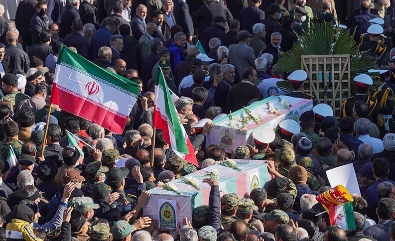 آشوبگران پشت سد مردم