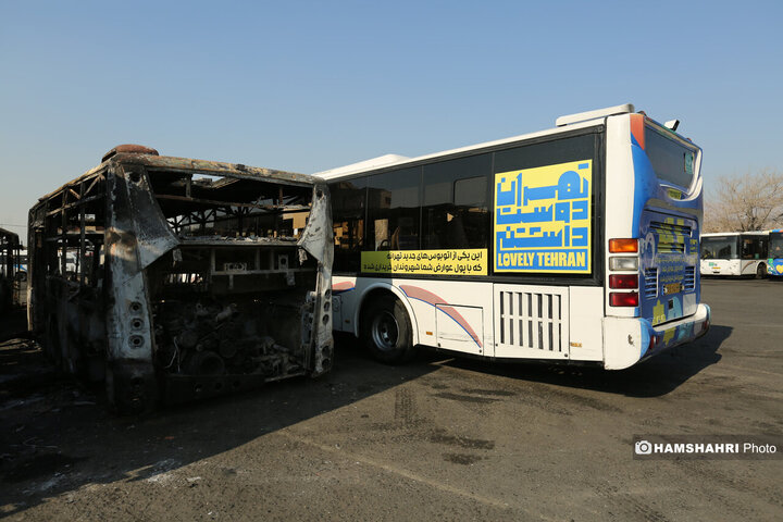 آسیب و تخریب به اتوبوس های عمومی در جریان اغتشاشات در تهران