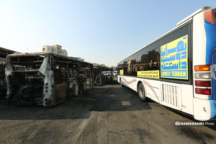 آسیب و تخریب به اتوبوس های عمومی در جریان اغتشاشات در تهران