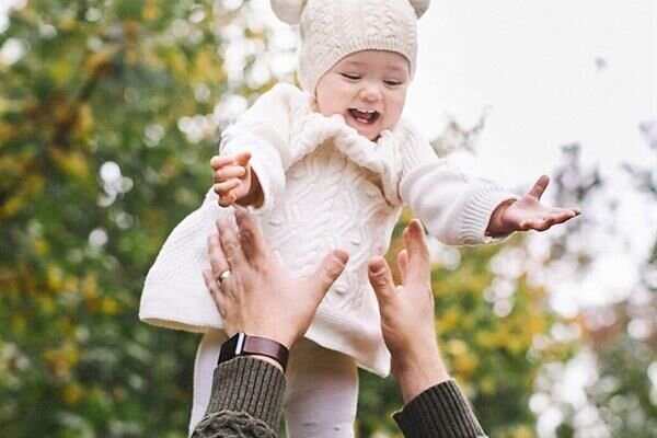 پرتاب کودک به بالا