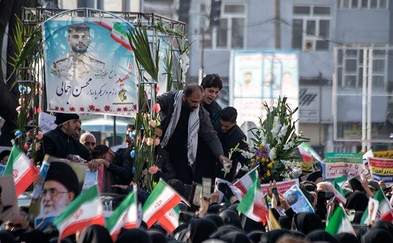 خداحافظی باشکوه با مدافعان شهر