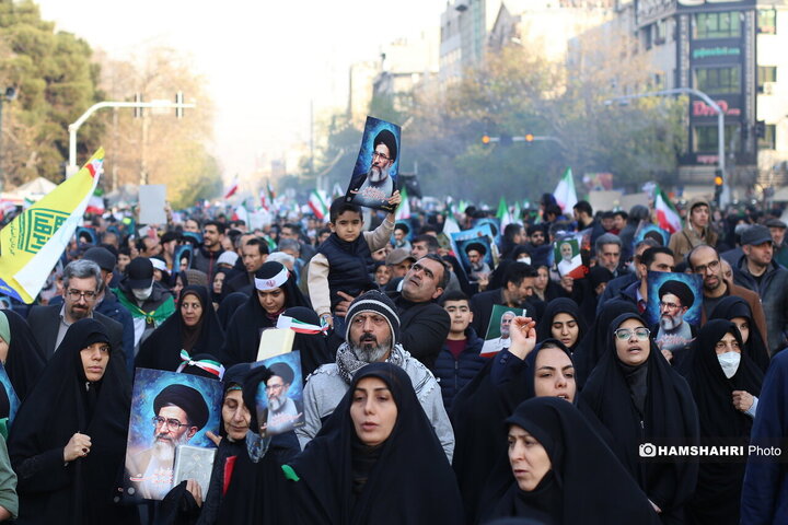 تجمع عظیم ملت یکپارچه ایران علیه آشوبگران