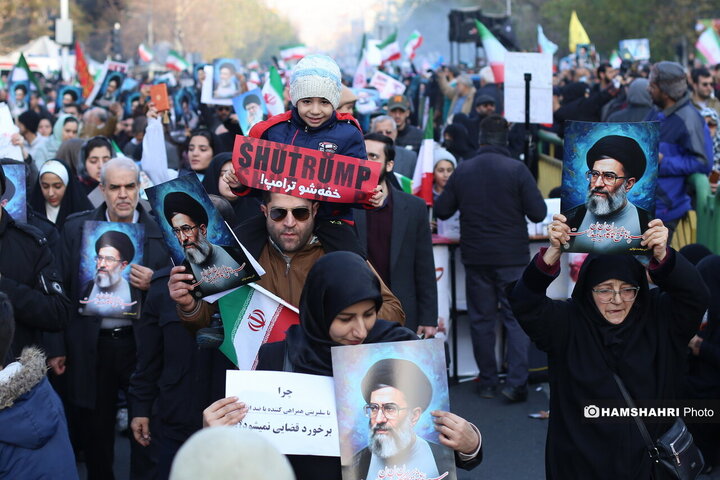 تجمع عظیم ملت یکپارچه ایران علیه آشوبگران