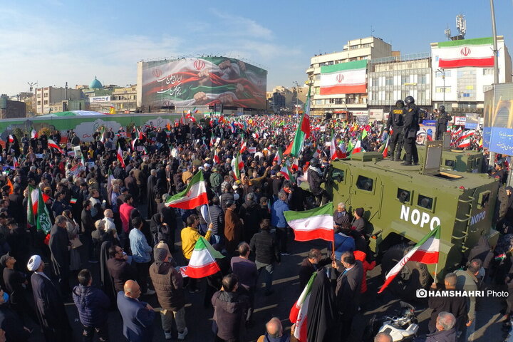 تجمع عظیم ملت یکپارچه ایران علیه آشوبگران