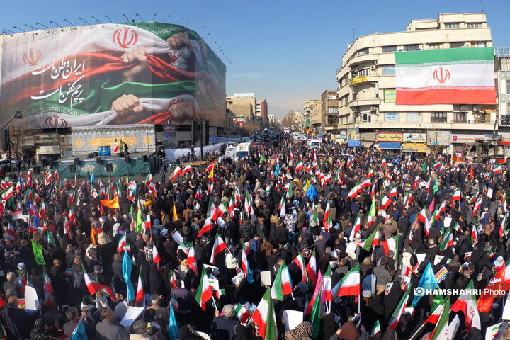 تجمع عظیم ملت یکپارچه ایران علیه آشوبگران