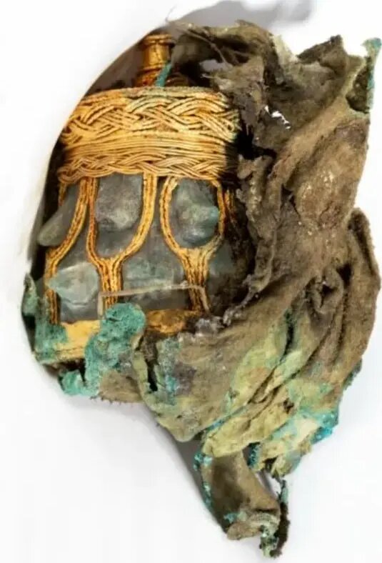 زیبایی شگفت‌انگیز «کریستال طلاکوب» پس از ۱۱۰۰ سال | عکس