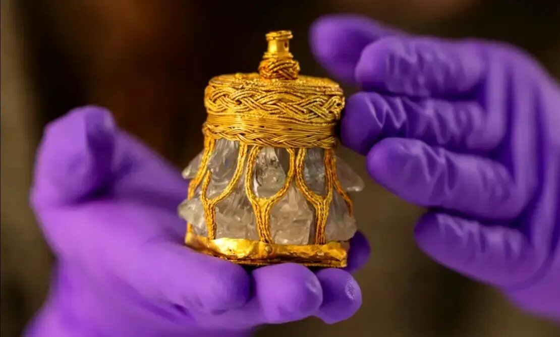 کریستال طلاکوب