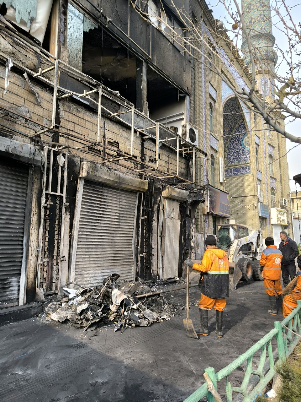 پاکبانی در شب‌های ناآرام | روایت جوانانی که به کمک پاکبانان آمده‌اند