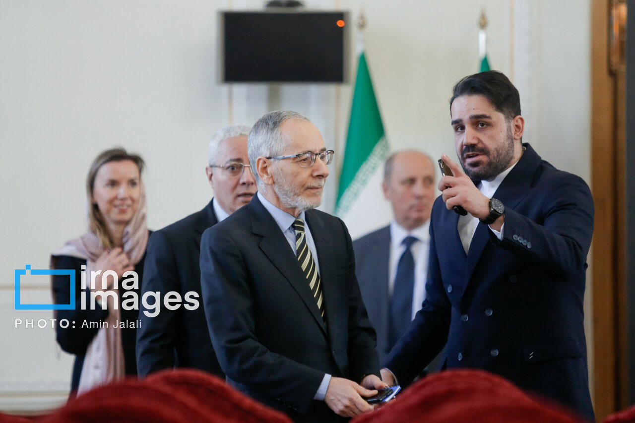 میهمانان خارجی در نشست عراقچی | تصاویر