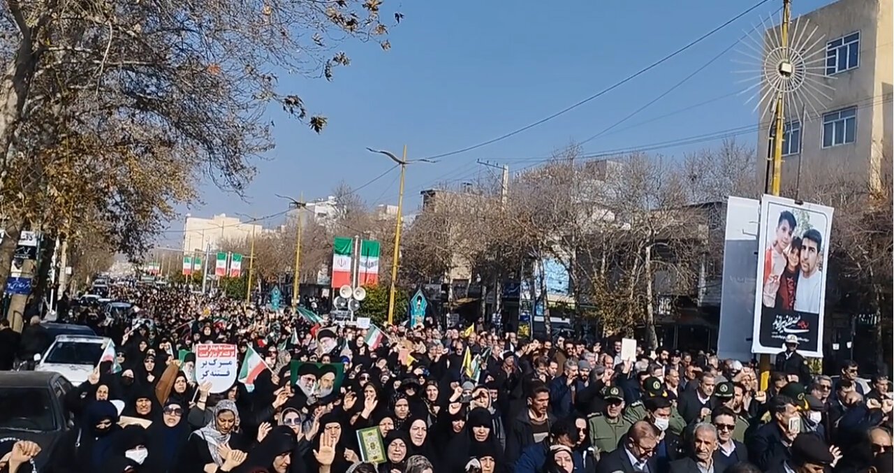 دریای ملت آشوبها را برد