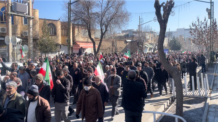 دریای ملت آشوبها را برد