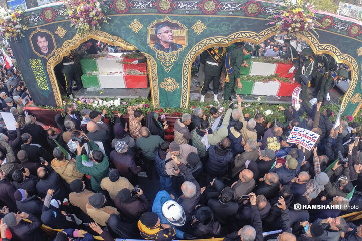 تشییع پیکر شهدای مقاومت ملی در تهران