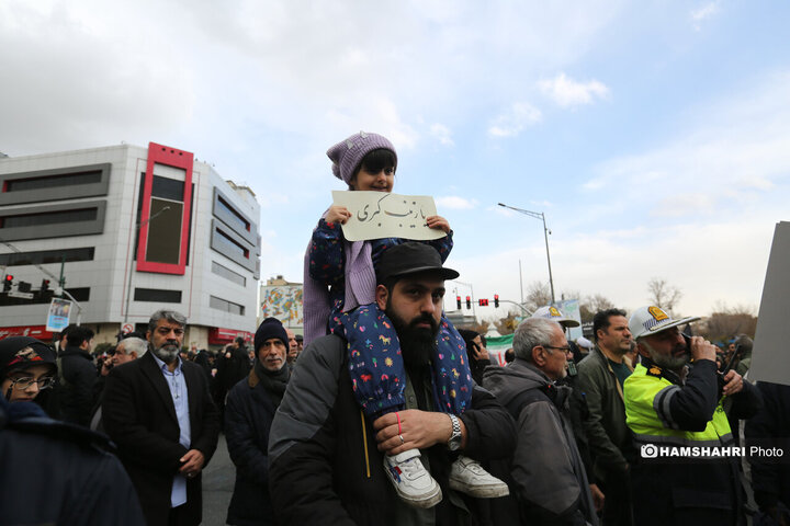 تشییع پیکر شهدای مقاومت ملی در تهران - ۳