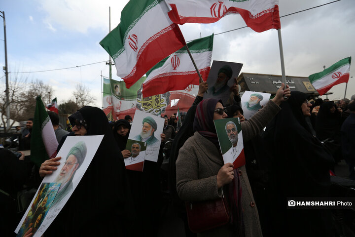 تشییع پیکر شهدای مقاومت ملی در تهران - ۳