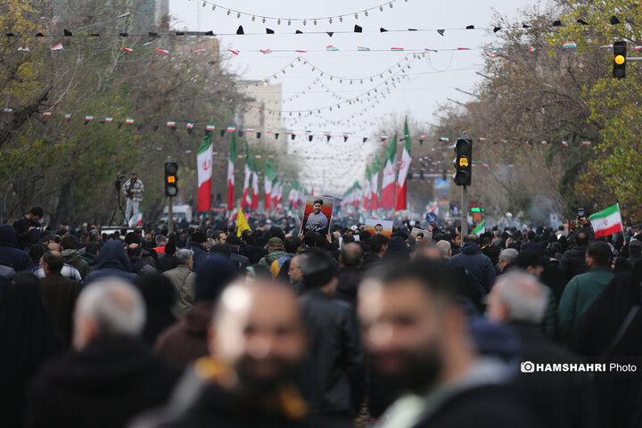 تشییع پیکر شهدای مقاومت ملی در تهران - ۳