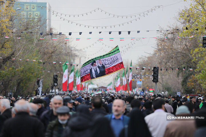 تشییع پیکر شهدای مقاومت ملی در تهران - ۳