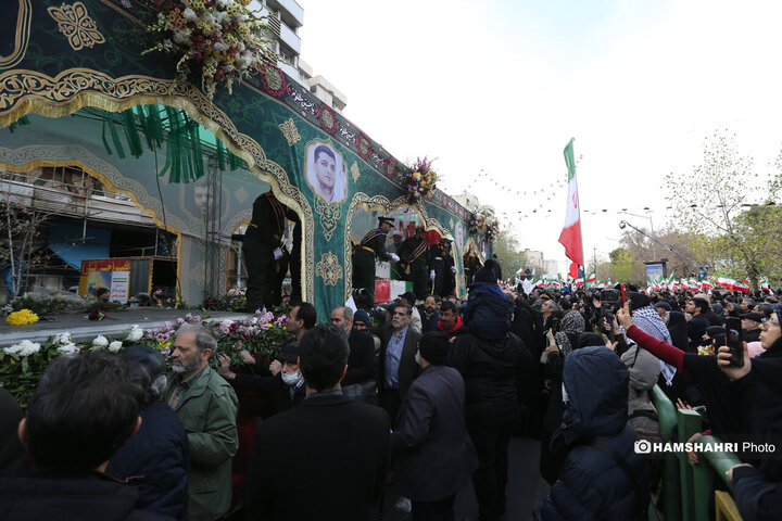 تشییع پیکر شهدای مقاومت ملی در تهران - ۳