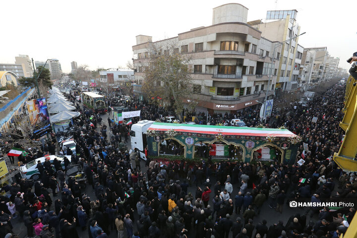 تشییع پیکر شهدای مقاومت ملی در تهران - ۳