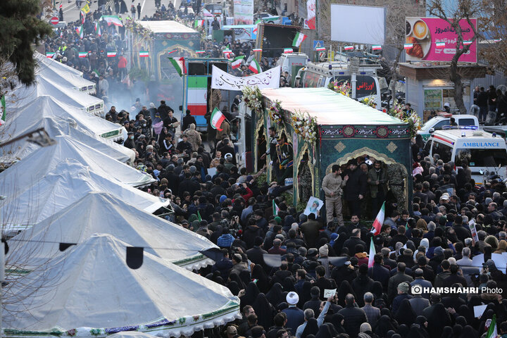 تشییع پیکر شهدای مقاومت ملی در تهران - ۳