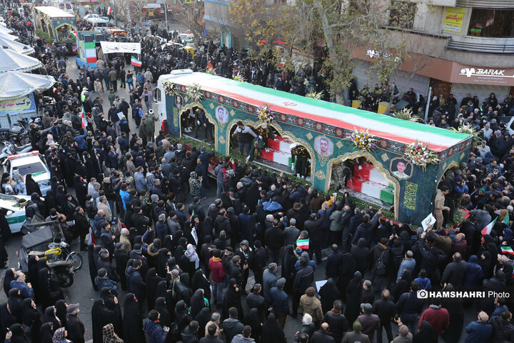 تشییع پیکر شهدای مقاومت ملی در تهران - ۳