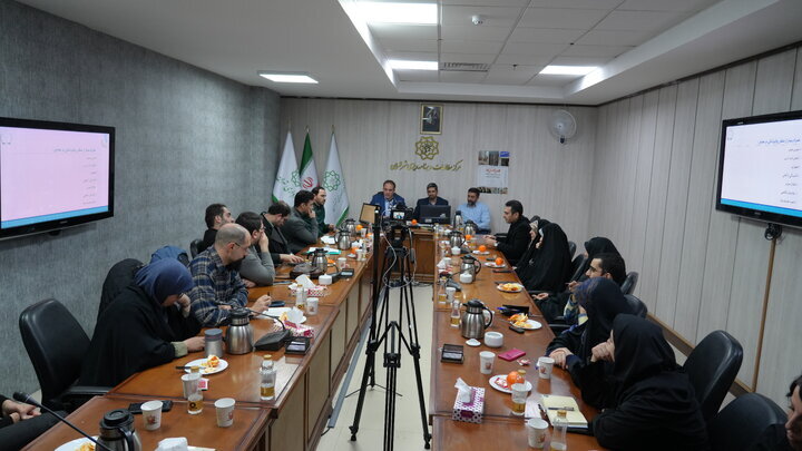 نشست همراه سراها