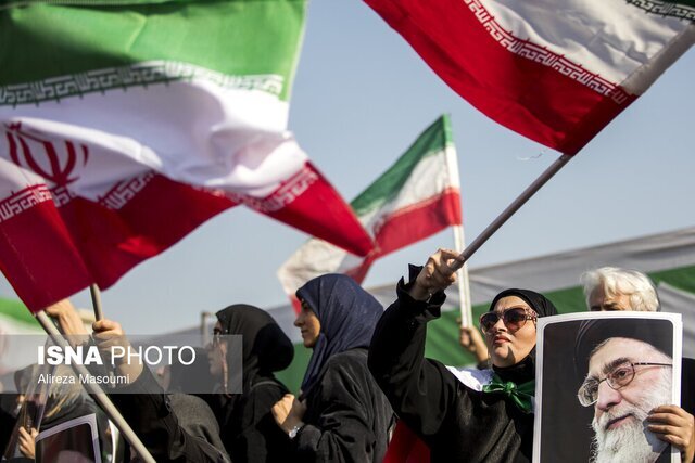 نخستین تصاویر از مراسم تشییع پیکر شهدای جنایات اخیر صهیونیستی - آمریکایی