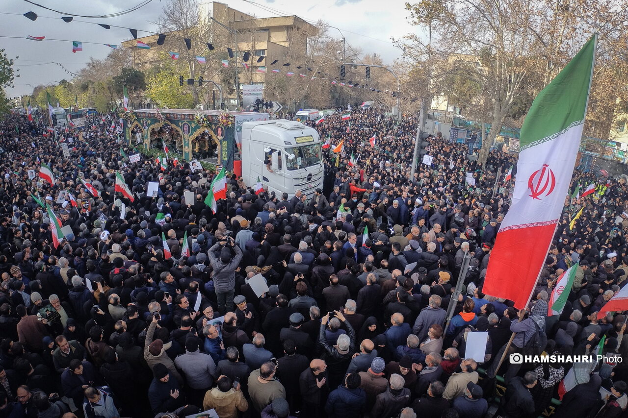 تشییع پیکر شهدای مقاومت ملی در تهران - ۱