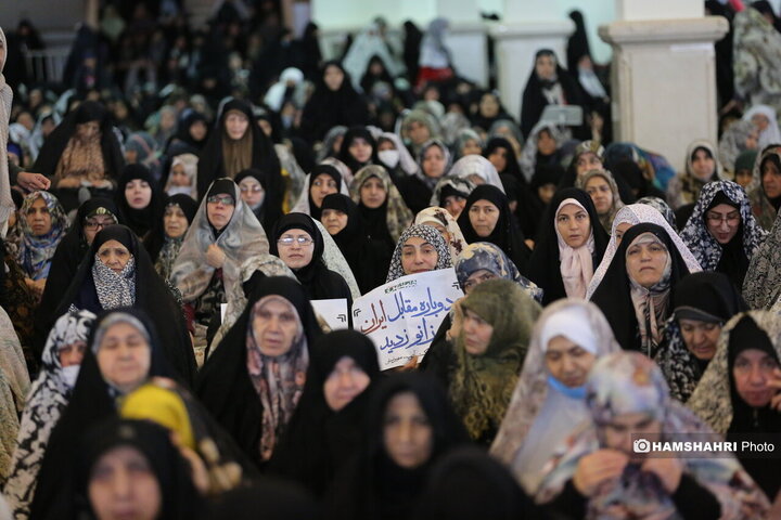 نماز جمعه امروز تهران به امامت "آیت الله سید احمد خاتمی"
