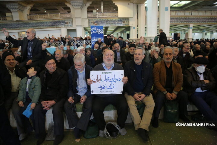 نماز جمعه امروز تهران به امامت "آیت الله سید احمد خاتمی"