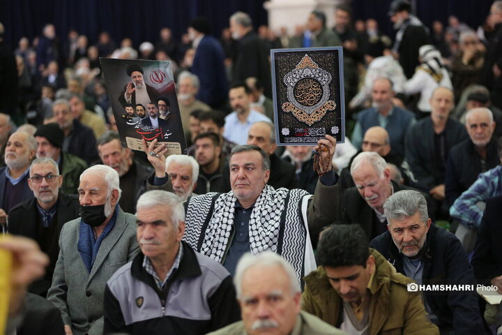 نماز جمعه امروز تهران به امامت "آیت الله سید احمد خاتمی"