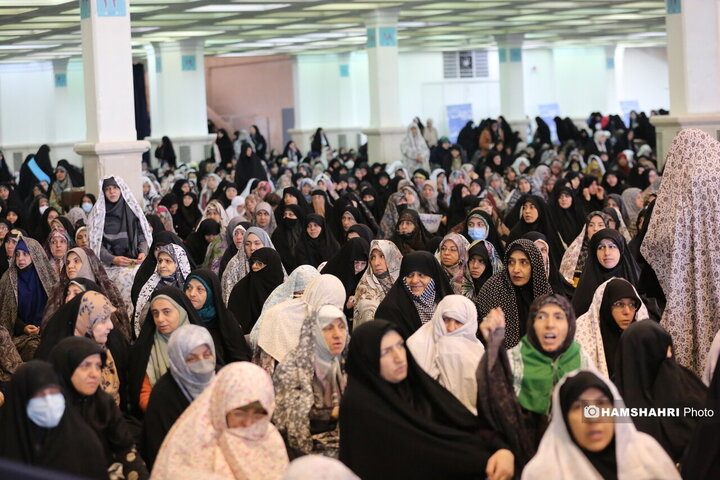 نماز جمعه امروز تهران به امامت "آیت الله سید احمد خاتمی"