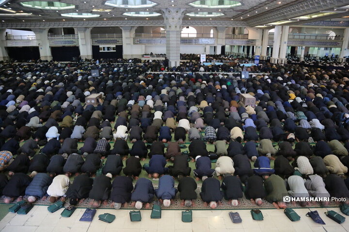 نماز جمعه امروز تهران به امامت "آیت الله سید احمد خاتمی"