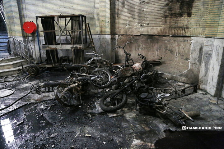 مساجد آتش زده توسط اغتشاشگران در تهرانپارس